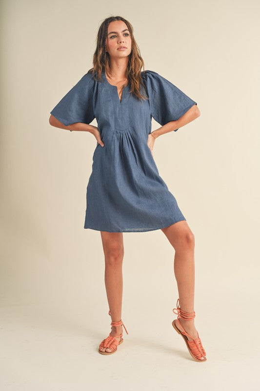 V-NECK DETAIL PLEATED DETAIL SLEEVE LINEN DRESS