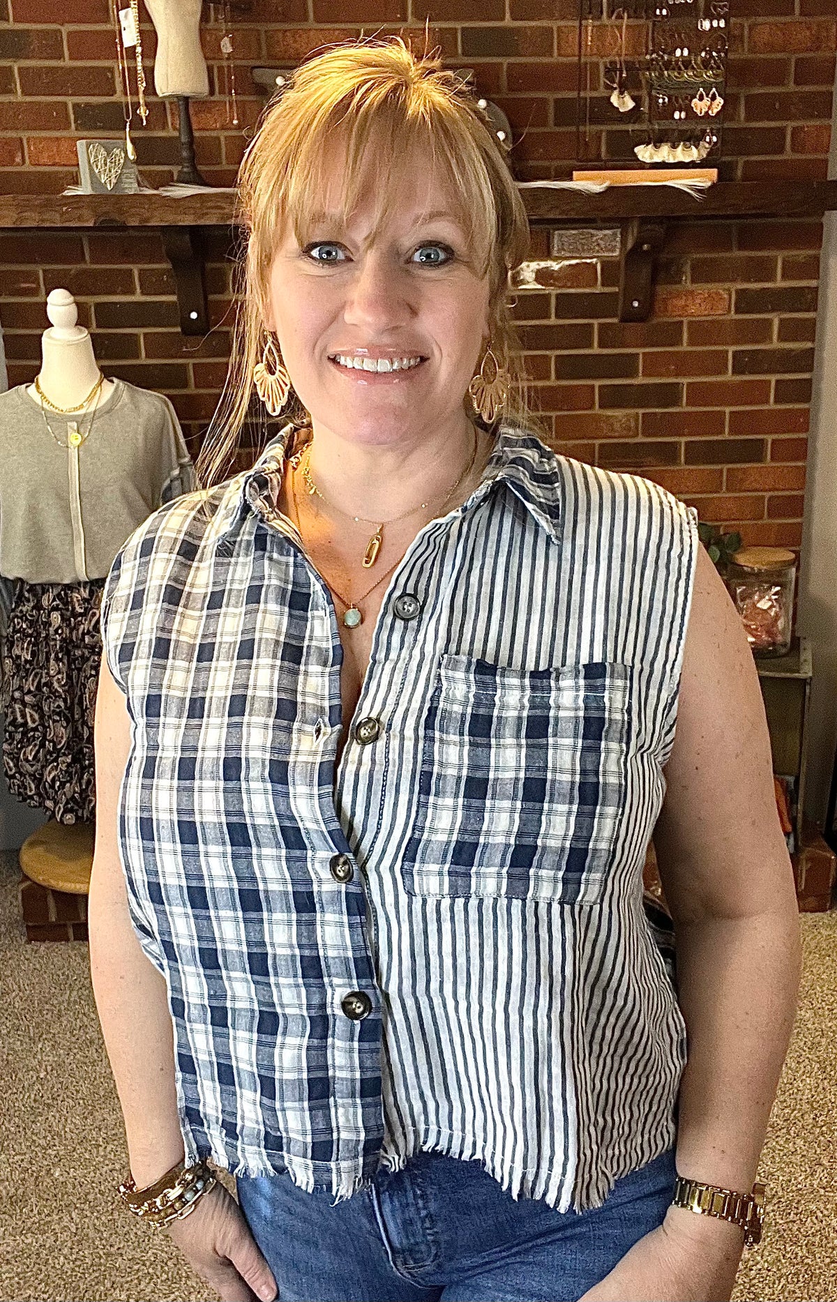 Bibi Vintage Plaid sleeveless shirt