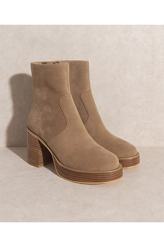 PLATFORM ANKLE BOOTIES