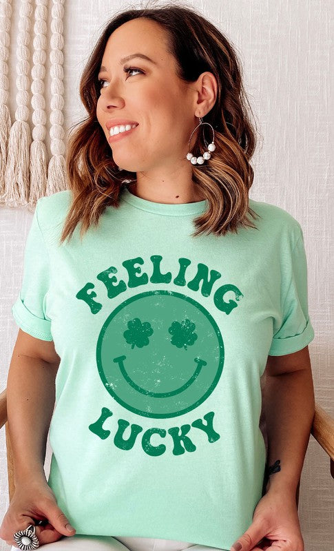 Retro DISTRESSED Feeling Lucky Smiley Tee PLUS