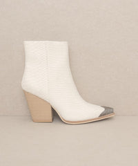 OASIS SOCIETY Zion - Bootie with Etched Metal Toe