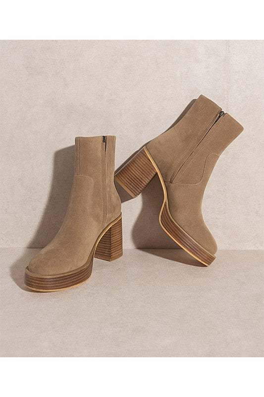 PLATFORM ANKLE BOOTIES